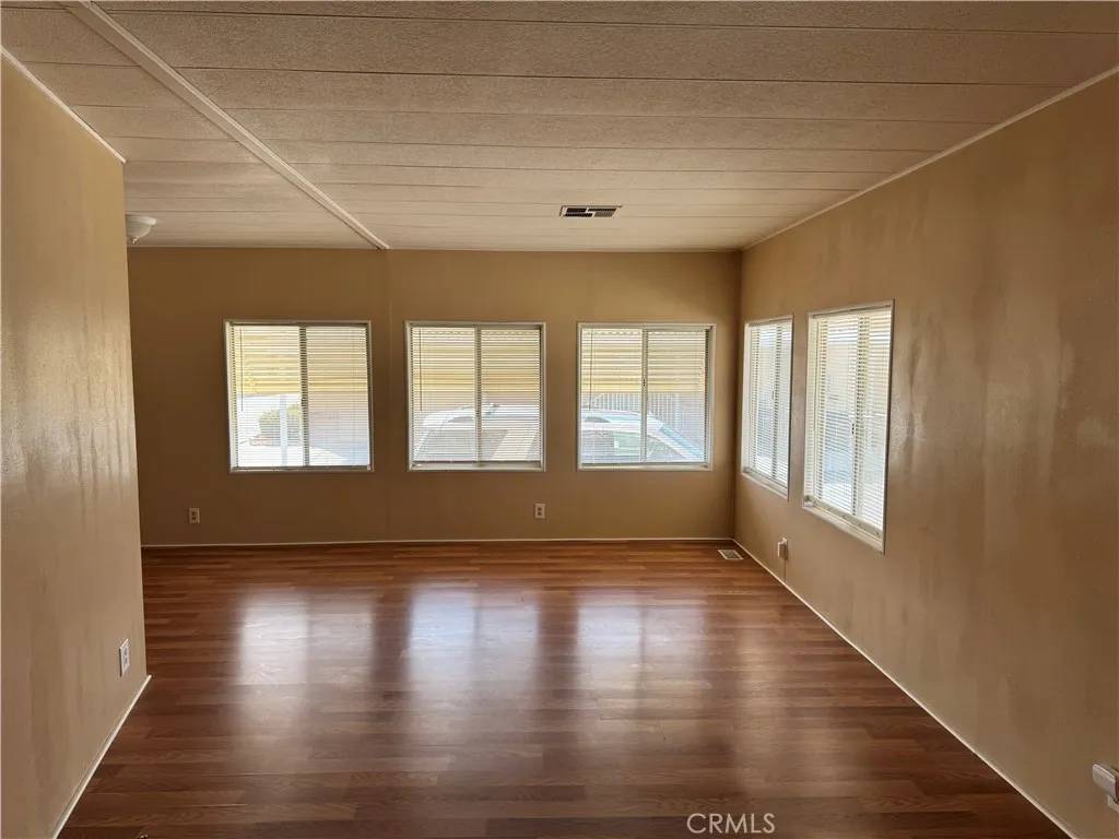 Hemet, CA 92545,2205 W Acacia #194