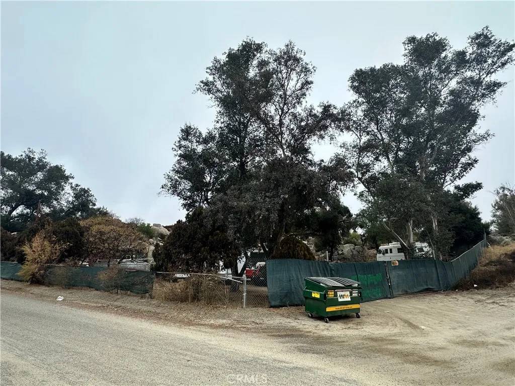 Hemet, CA 92544,42580 E Benton Road