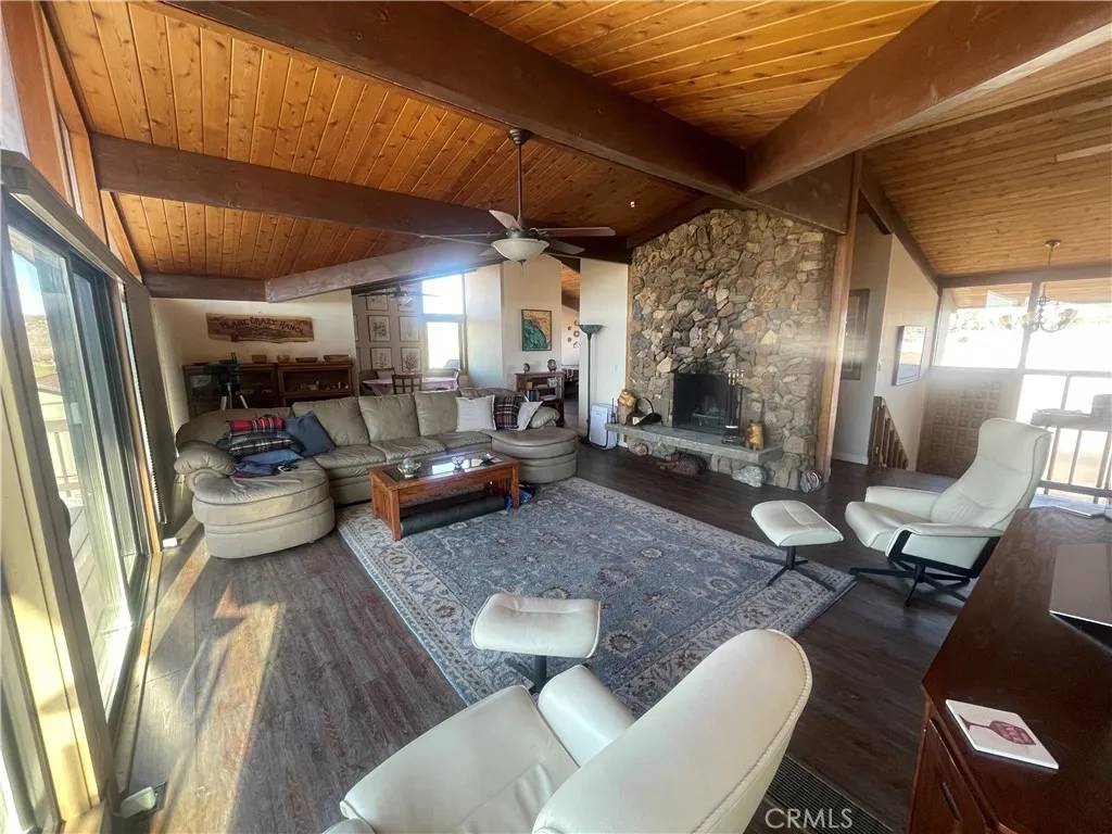 Aguanga, CA 92536,49485 Flightline Way