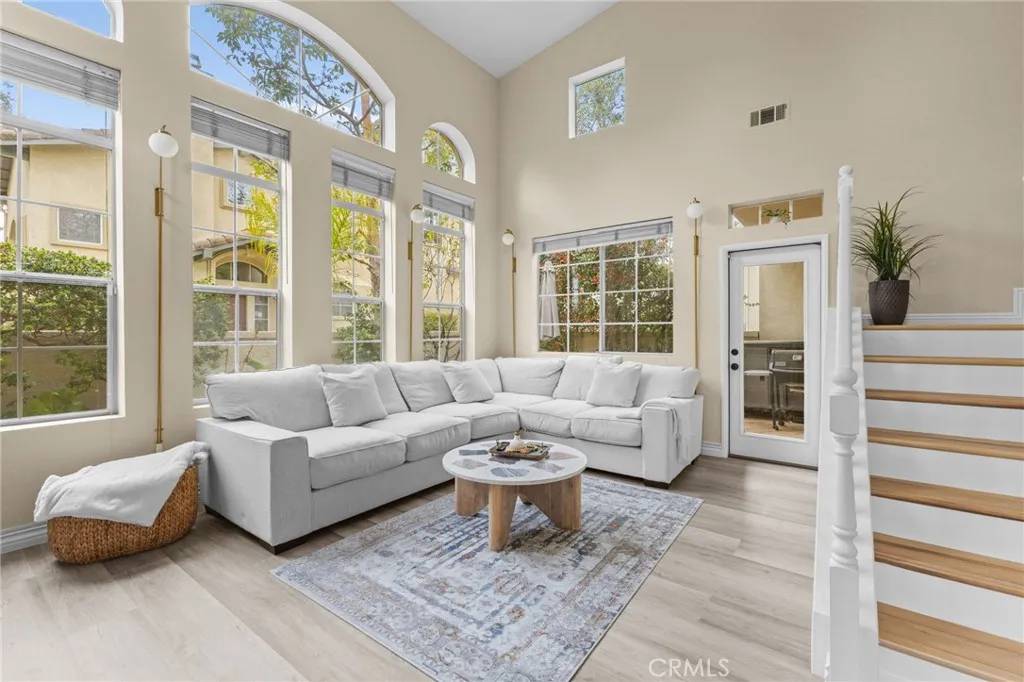 Rancho Santa Margarita, CA 92688,44 Tierra Montanosa