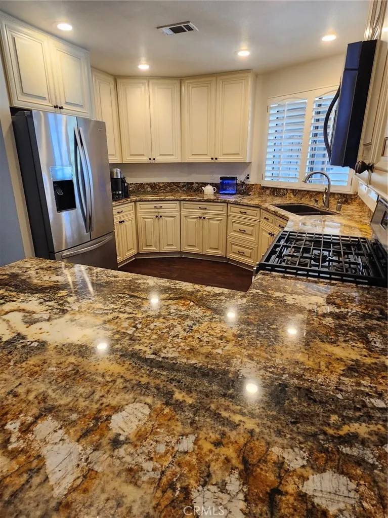 Calimesa, CA 92320,10961 Desert Lawn #114