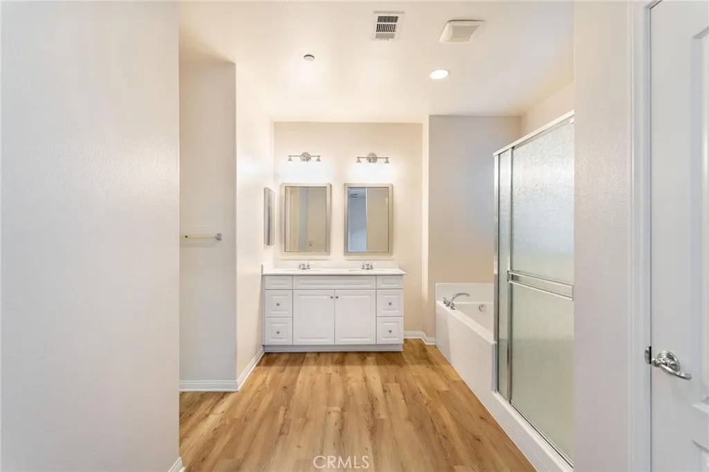Murrieta, CA 92563,30148 Woodland Hills Street