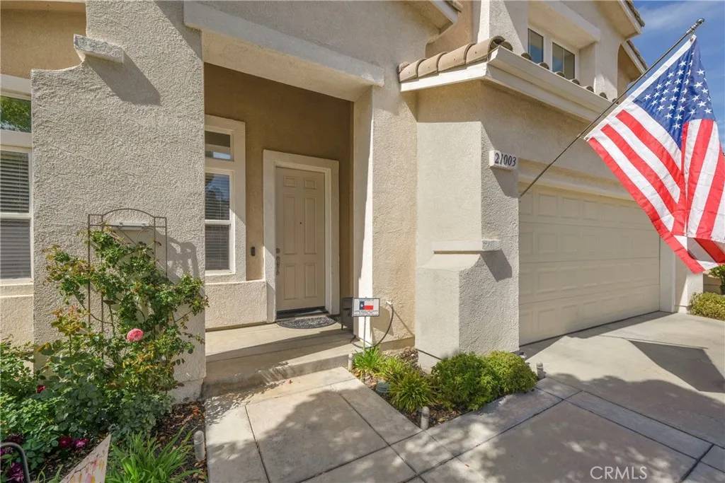 Newhall, CA 91321,21003 Oakriver Lane