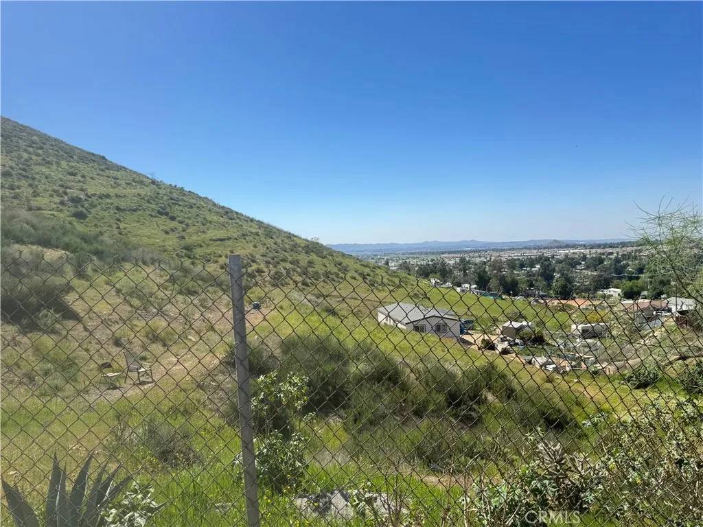 Homeland, CA 92548,0 KELLY