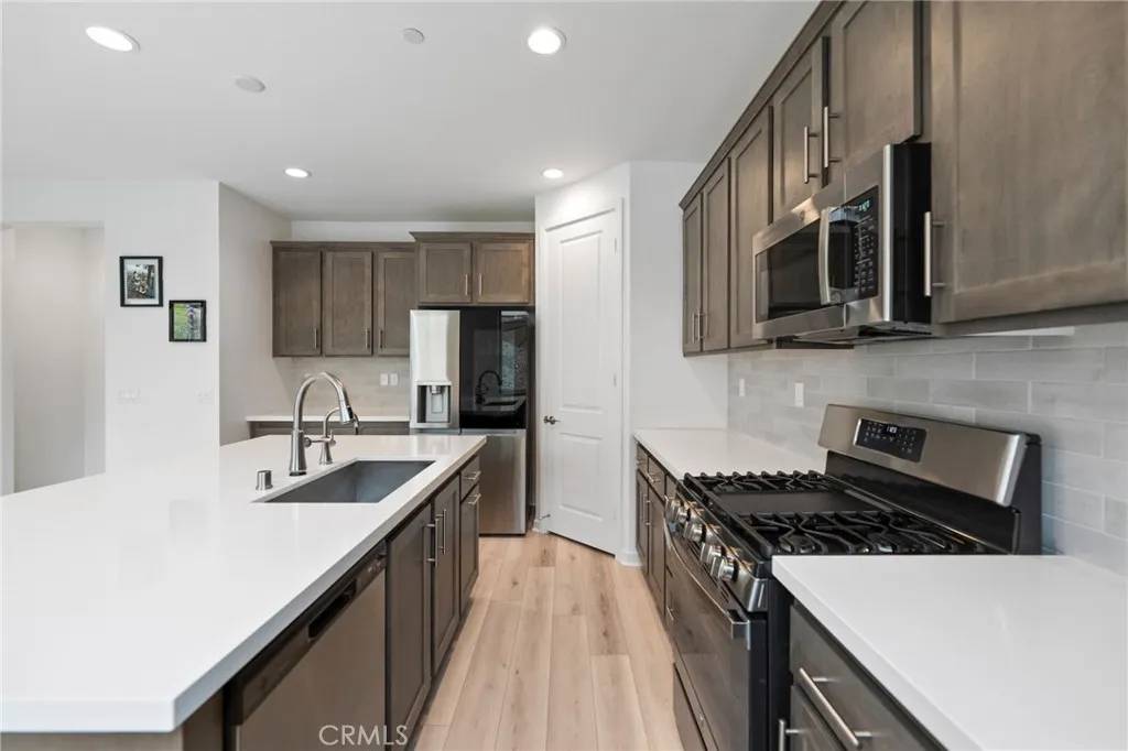 Temecula, CA 92591,32182 Penstemon Way