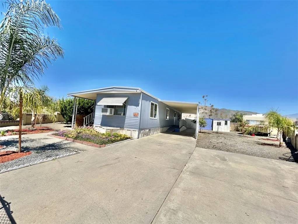 San Jacinto, CA 92582,163 N Palomar Avenue