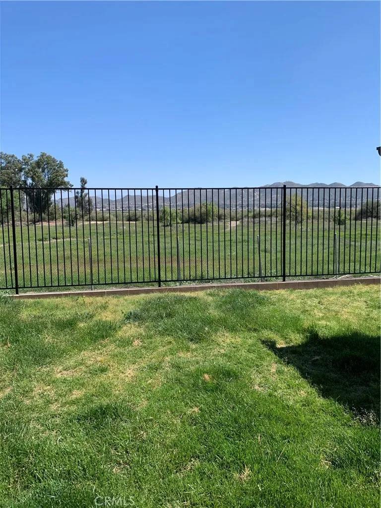 Lake Elsinore, CA 92530,18810 Oakview Way