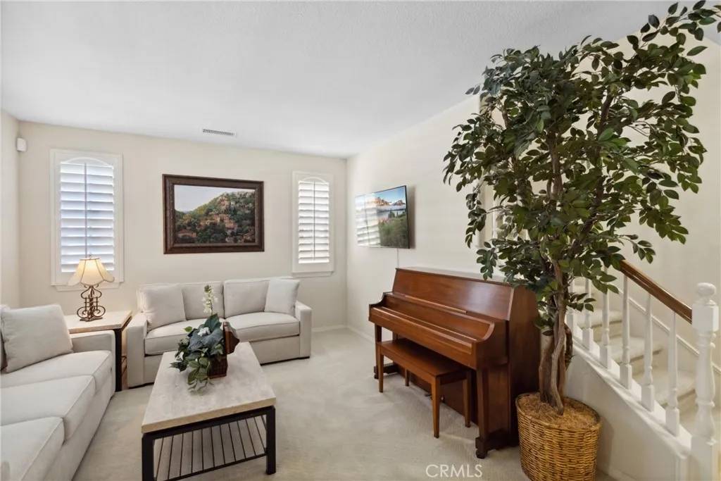 Temecula, CA 92592,46119 Pinon Pine Way