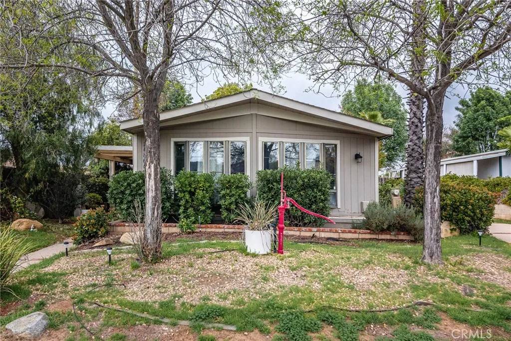 Wildomar, CA 92595,24860 Split Rail Road