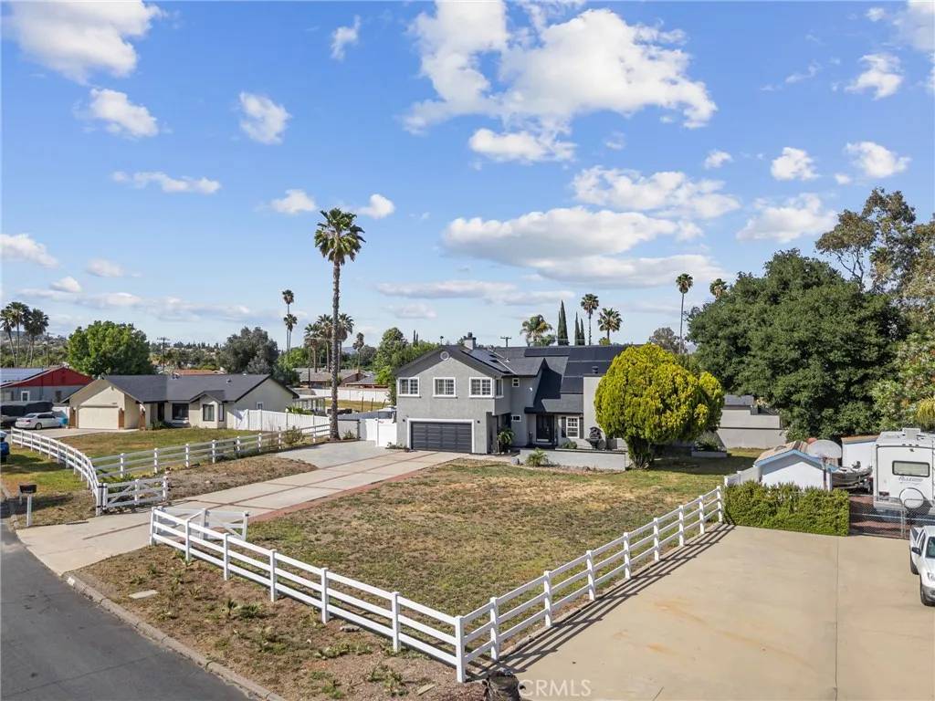 Lake Elsinore, CA 92530,15064 Marcolesco Street