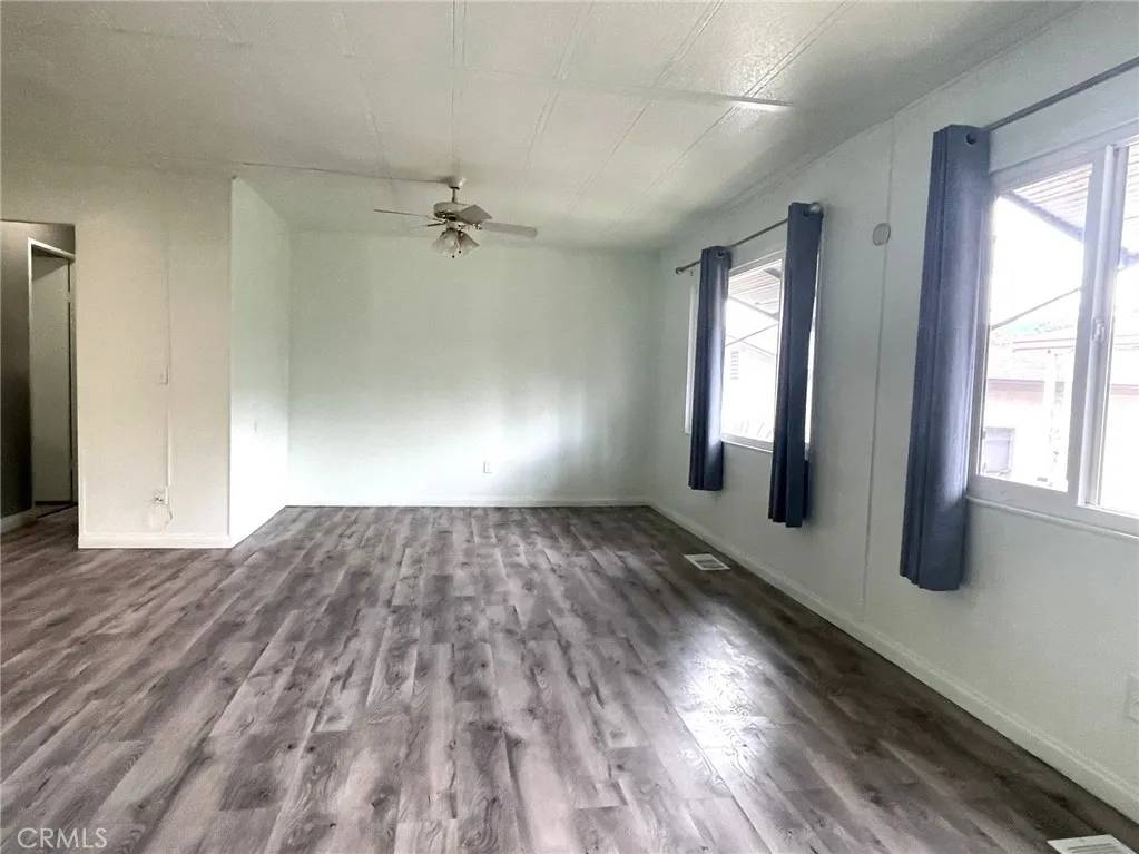 Wildomar, CA 92595,21479 Vine Street