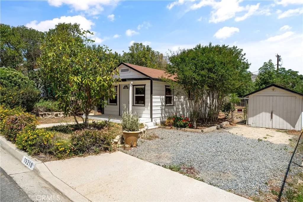 Corona, CA 92881,19210 Diplomat Avenue