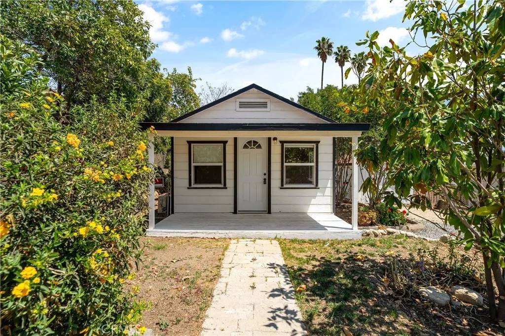 Corona, CA 92881,19210 Diplomat Avenue