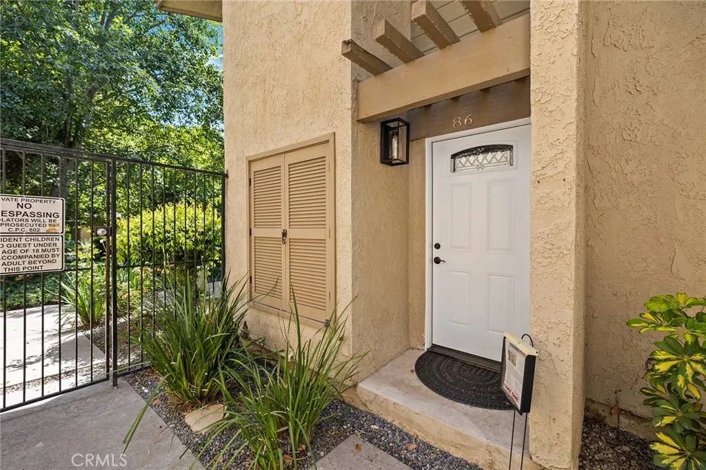 Orange, CA 92869,4900 E Chapman Avenue #86