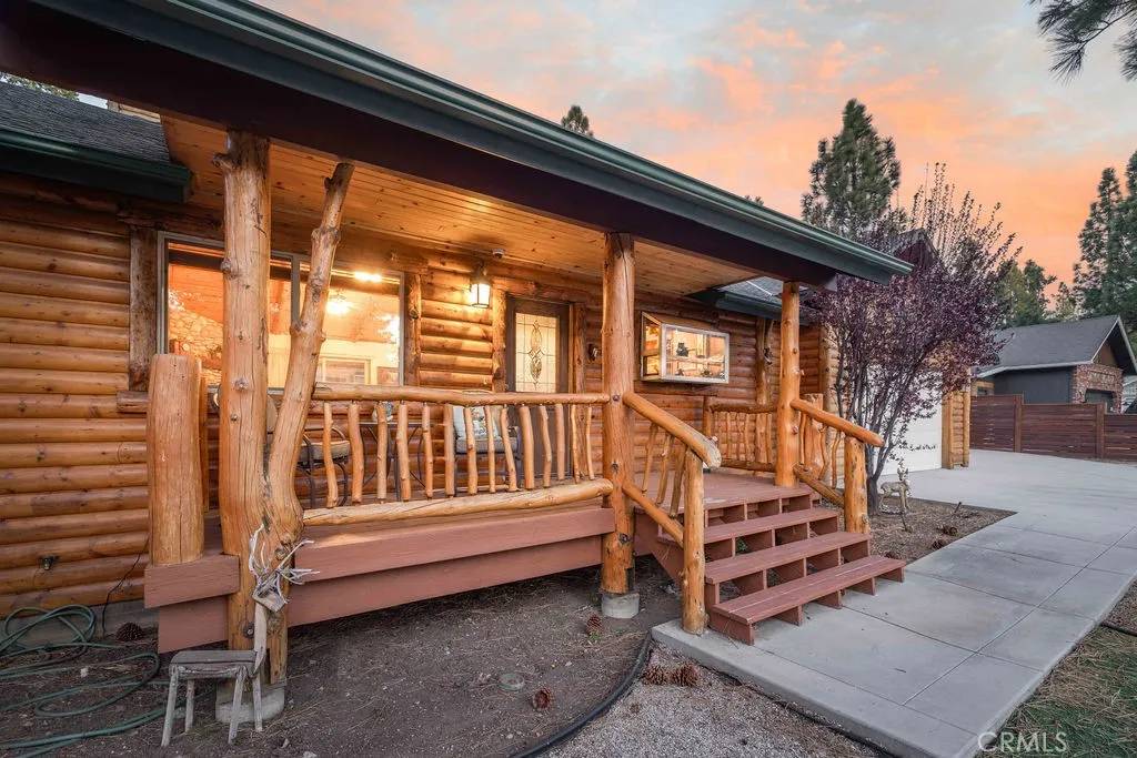 Big Bear City, CA 92314,320 Eider Drive