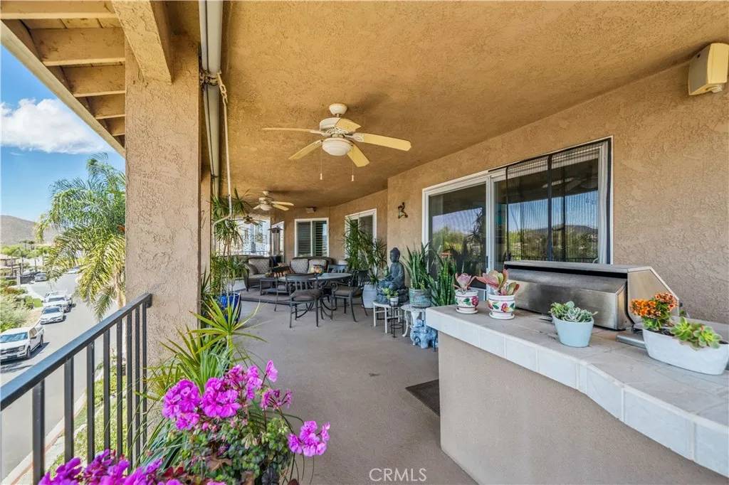 Canyon Lake, CA 92587,22299 San Joaquin Dr West