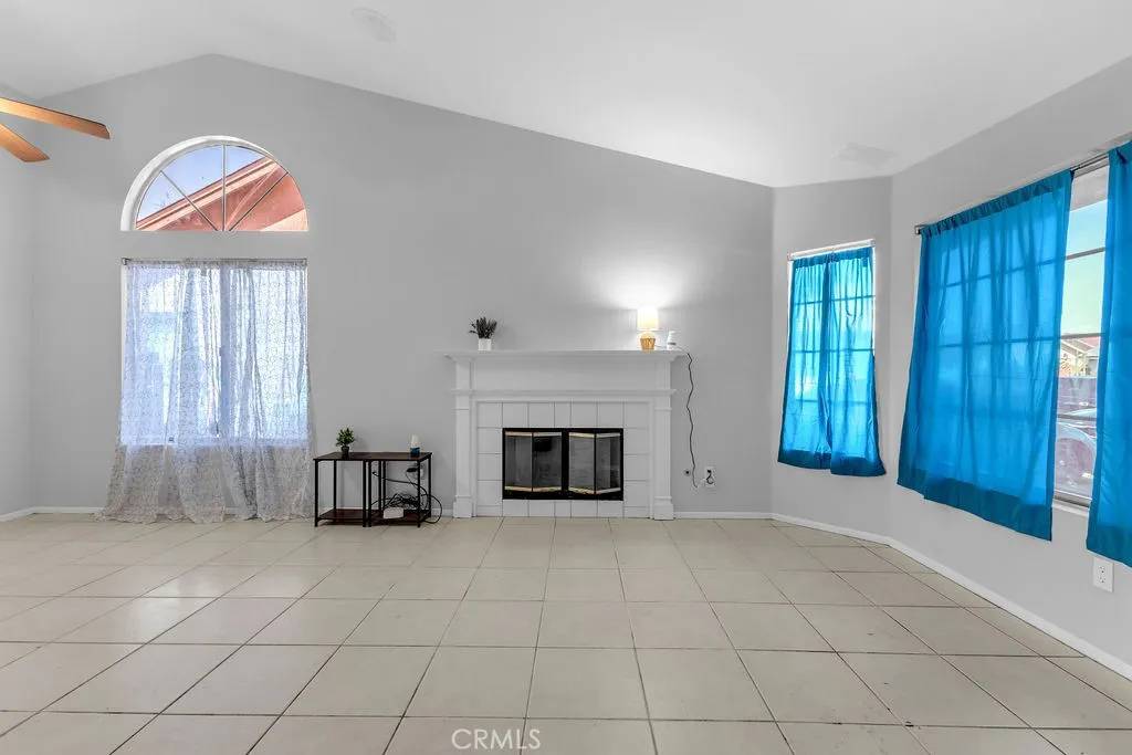 Perris, CA 92571,77 Bold Forbes Court