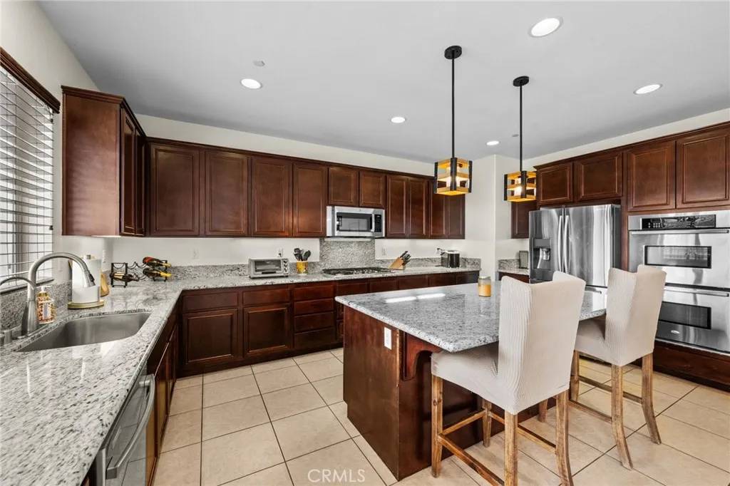 Temecula, CA 92592,45936 Camino Rubi