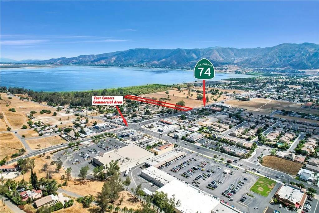 Lake Elsinore, CA 92530,0 Riverside