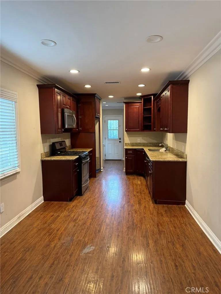 Wilmington, CA 90744,1030 E M Street