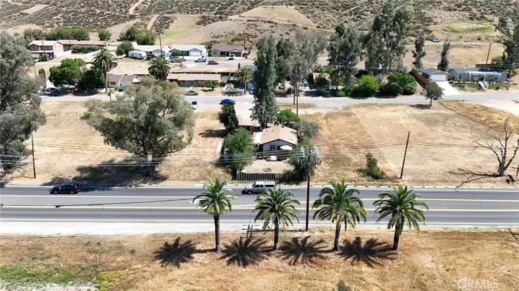 Lake Elsinore, CA 92530,29960 Riverside Drive