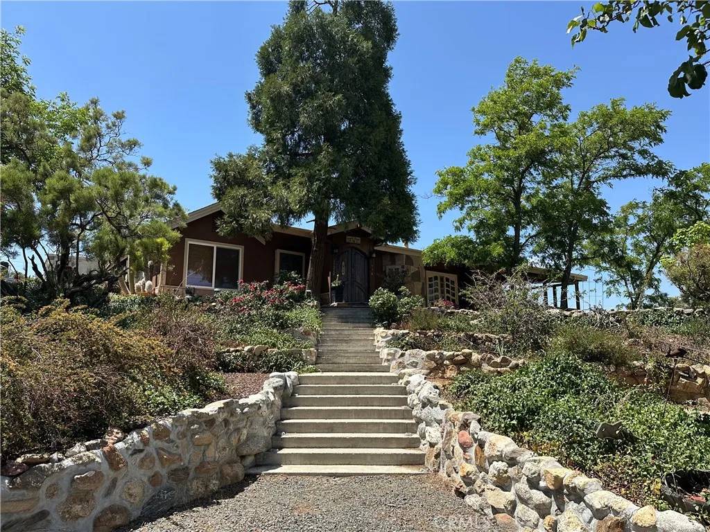 Anza, CA 92539,57260 Ramsey Road