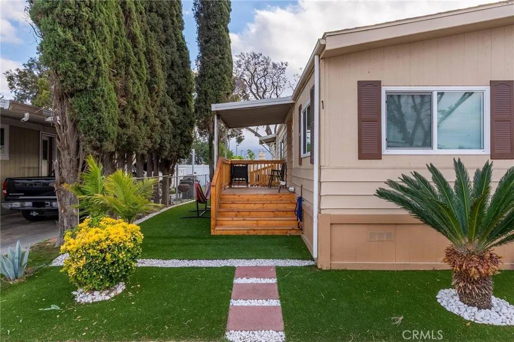Corona, CA 92879,777 S Temescal #1