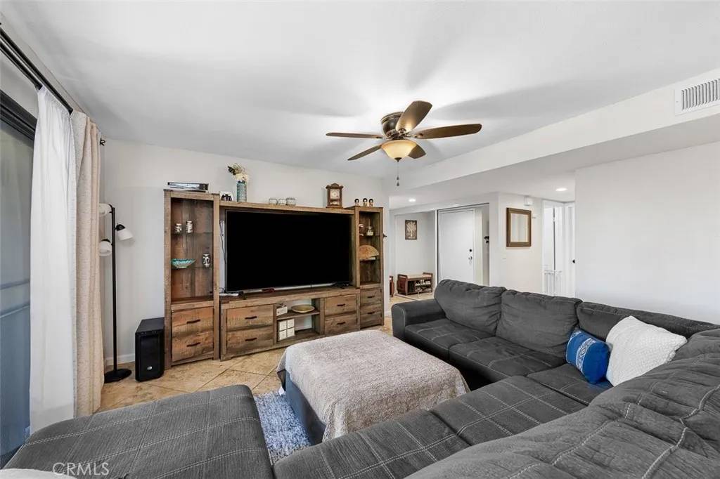 Escondido, CA 92025,440 W Citracado #19