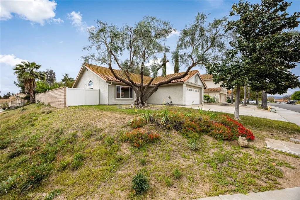 Murrieta, CA 92562,24395 Saradella Court