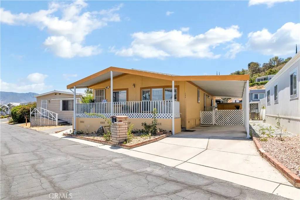 Hemet, CA 92544,44725 E. Florida #132