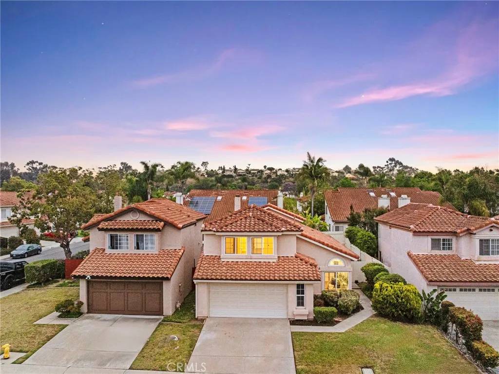 San Diego, CA 92129,12573 Brickellia Street