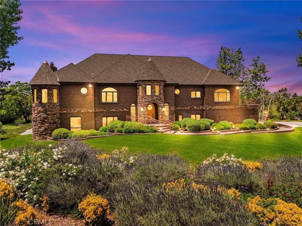 Lake Mathews, CA 92570,21605 Via Liago