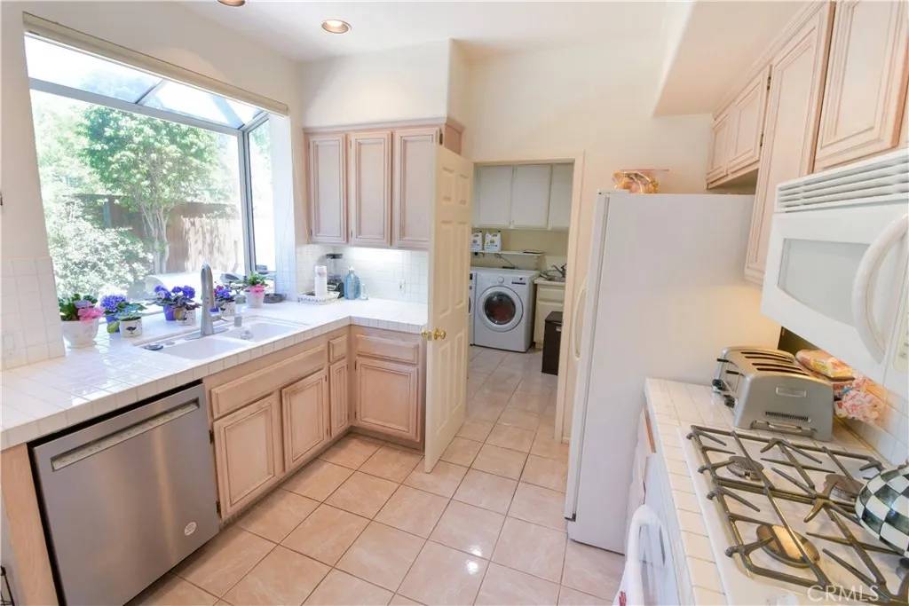 San Diego, CA 92128,11907 Danvers Circle