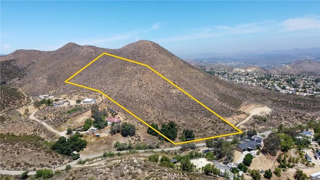 Wildomar, CA 92595,32350 Lost Road