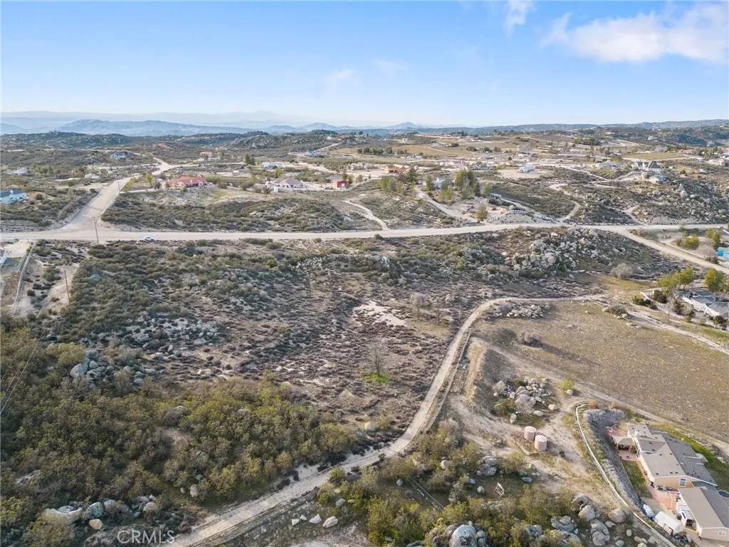 Aguanga, CA 92536,391 Lakeshore