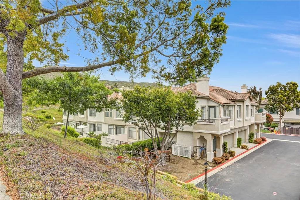 San Diego, CA 92128,12526 Heatherton Court #186