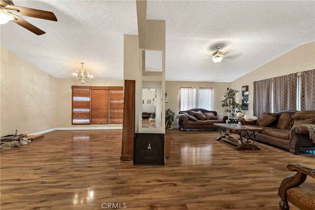 Hemet, CA 92543,1300 W Menlo #172