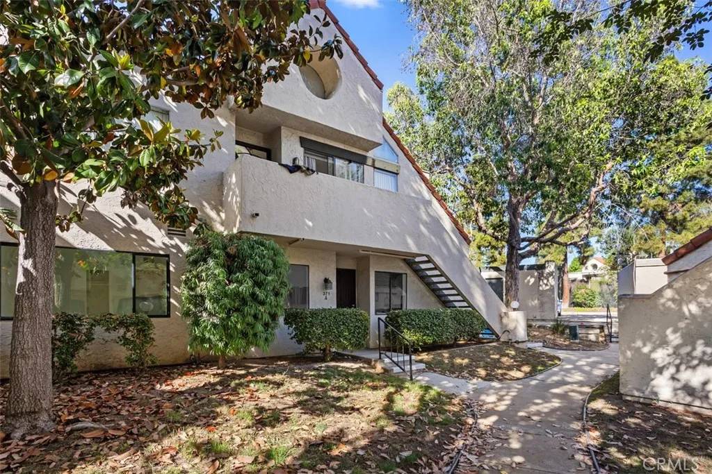 Vista, CA 92083,371 N Melrose Drive #A