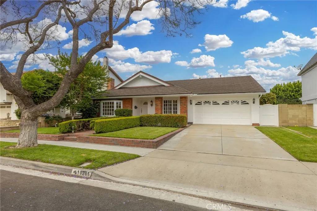 Los Alamitos, CA 90720,10281 Kings Street