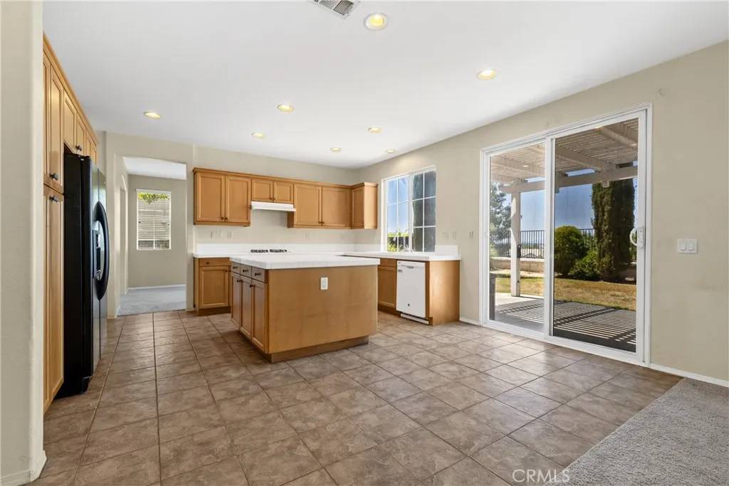 Temecula, CA 92592,33138 Rhine Avenue