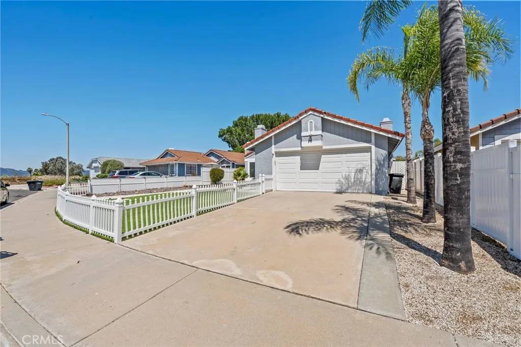 Temecula, CA 92591,39427 Canyon Rim Circle