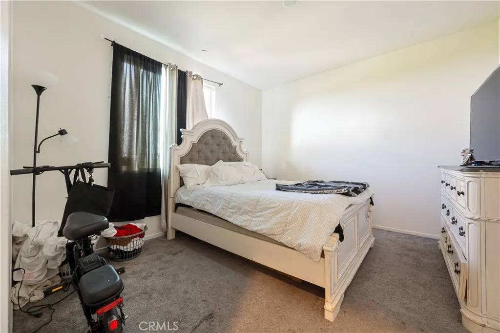 San Diego, CA 92154,5240 Beachfront Cove Street #89