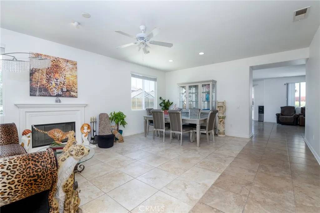 San Jacinto, CA 92582,1797 Wheelbarrow Way