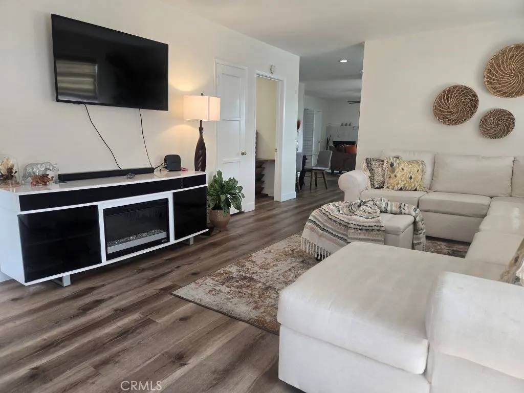 Gardena, CA 90248,1201 W 186th Street