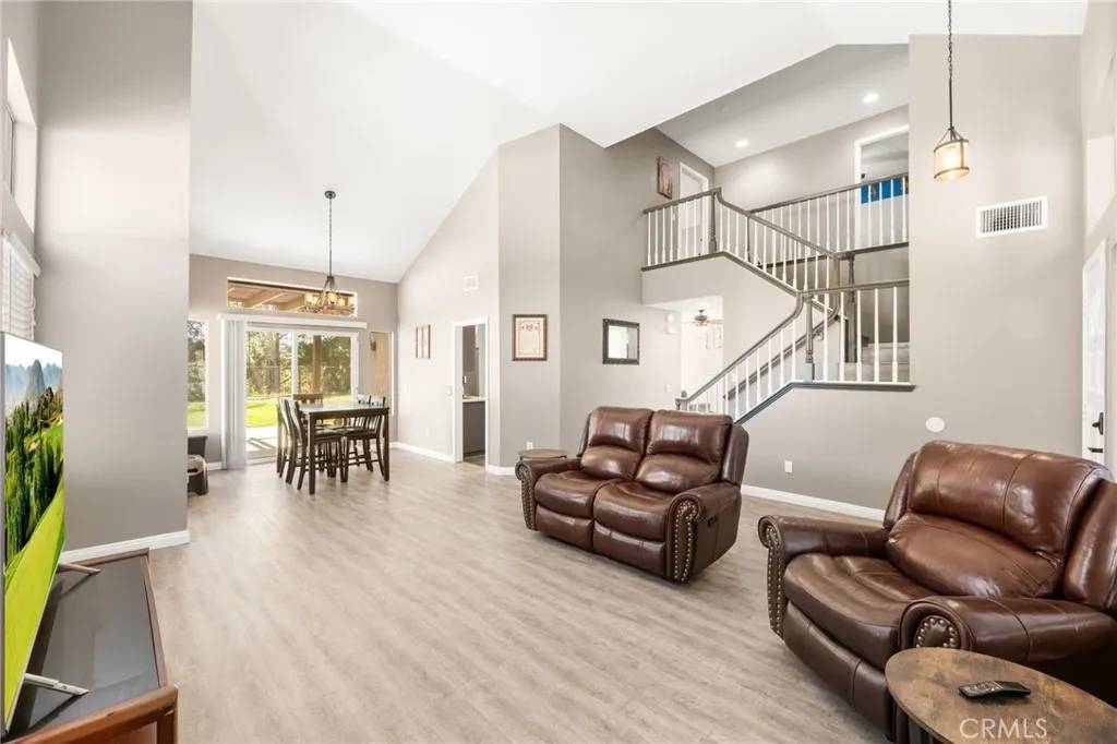 Temecula, CA 92591,40476 Brixton
