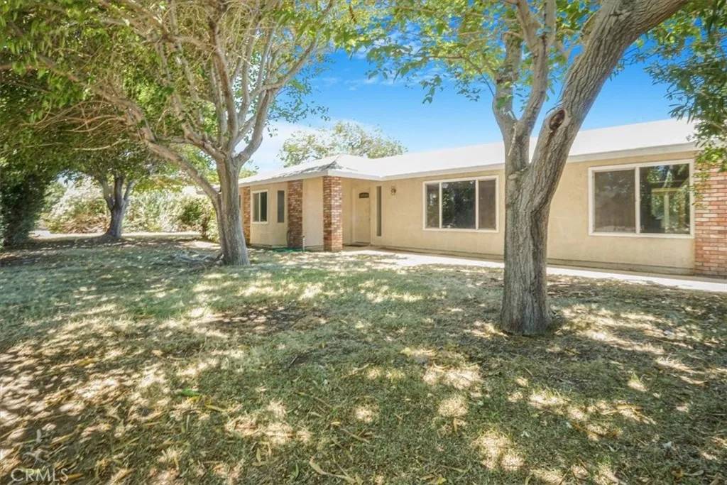 Victorville, CA 92392,14719 Luna Road