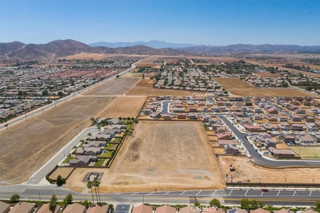 Menifee, CA 92585,1246 Barnett