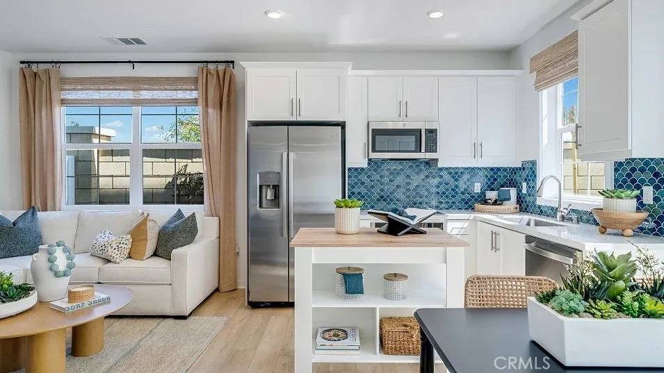 Ontario, CA 91762,2503 E Lincoln Paseo