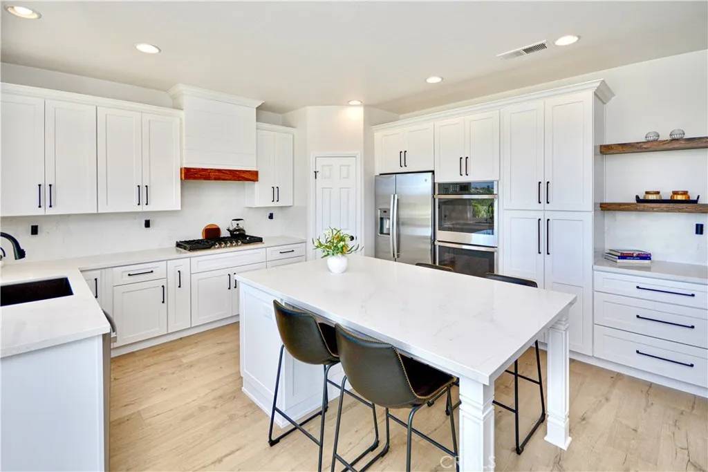 Temecula, CA 92592,45605 Corte Royal