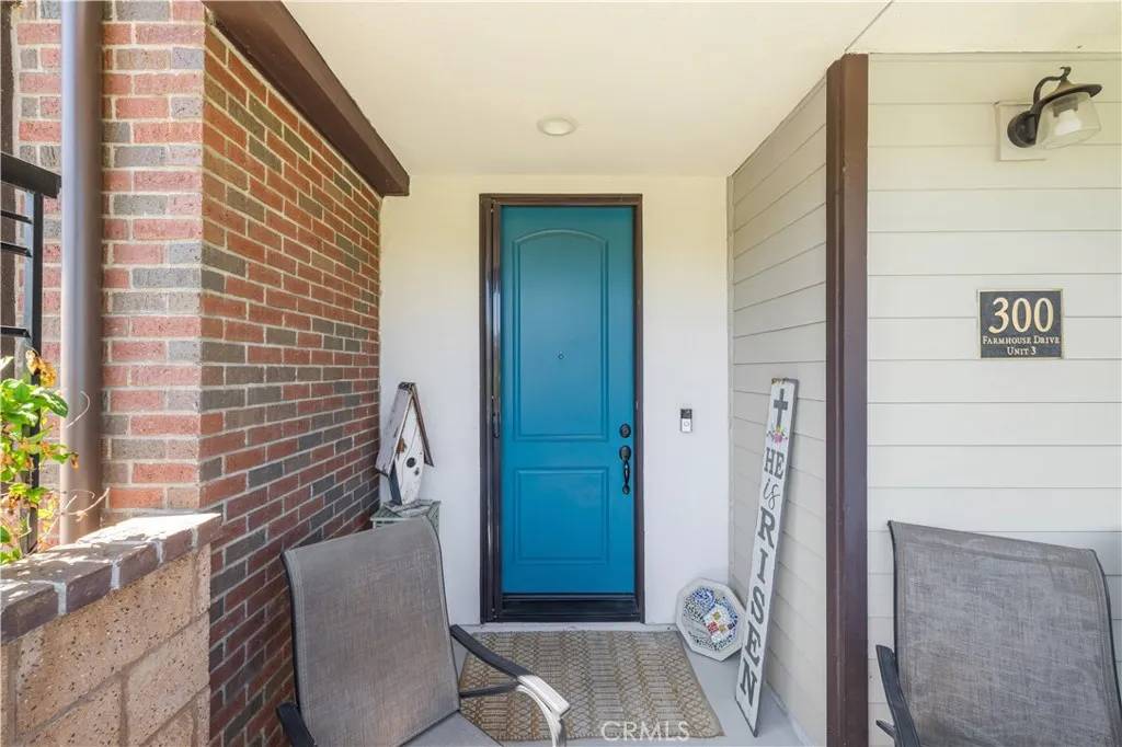 Simi Valley, CA 93065,300 Farmhouse Drive #3